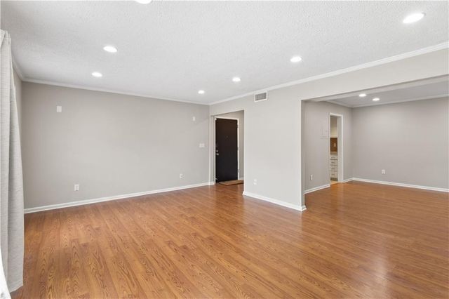 6851 Roswell Road O28, Atlanta, GA 30328