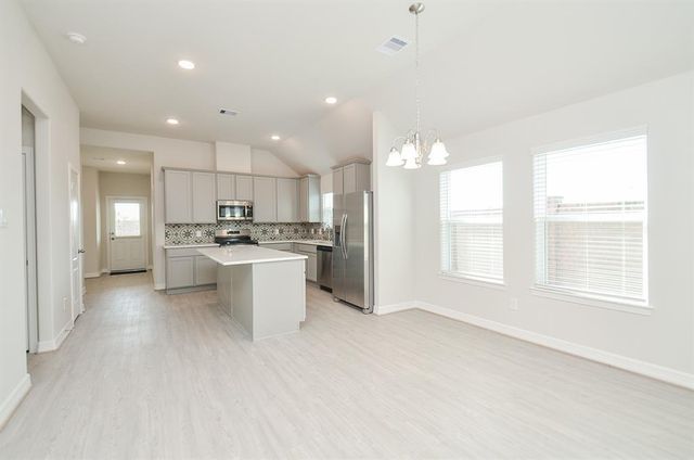 7402 Sunlit Harbor Dr, Cypress, TX 77433