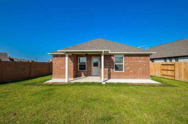 7402 Sunlit Harbor Dr, Cypress, TX 77433