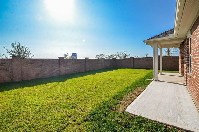 7402 Sunlit Harbor Dr, Cypress, TX 77433