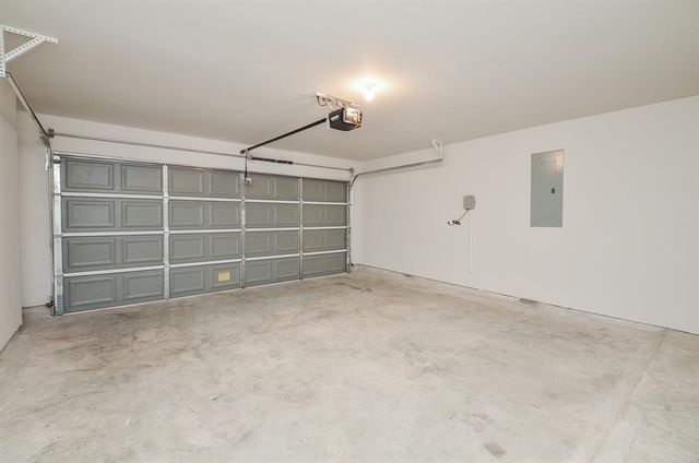 7402 Sunlit Harbor Dr, Cypress, TX 77433