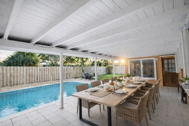 180 SW 9th Court, Pompano Beach, FL 33060