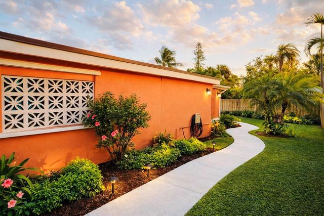 180 SW 9th Court, Pompano Beach, FL 33060