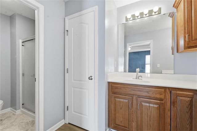 1323 N 158th Court, Basehor, KS 66007