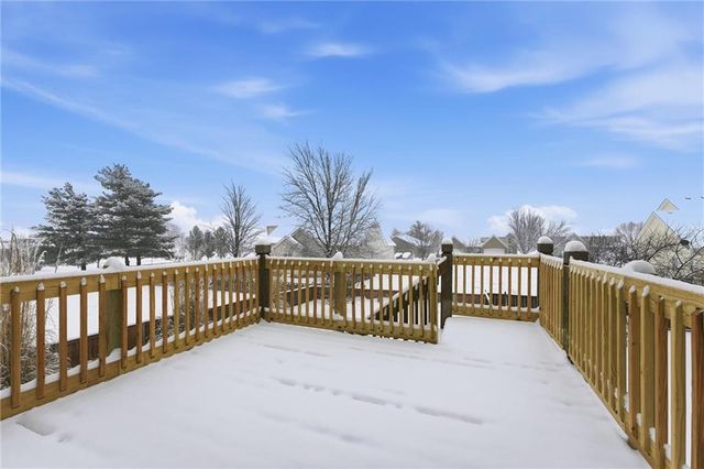 1323 N 158th Court, Basehor, KS 66007