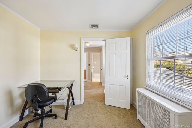 87 Kingsbury Road, Garden City, NY 11530