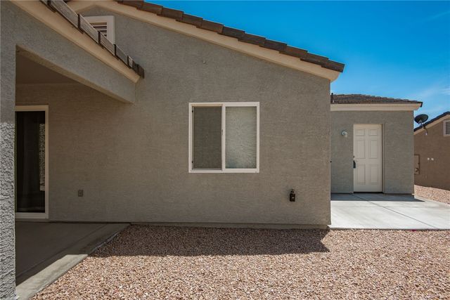 2635 Bear Moutain Loop, Bullhead City, AZ 86442