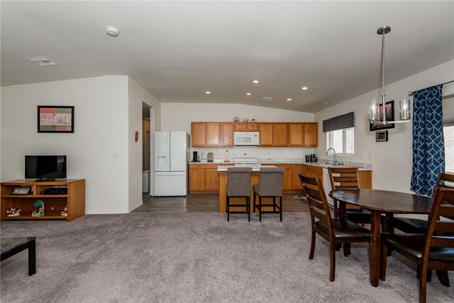 2635 Bear Moutain Loop, Bullhead City, AZ 86442