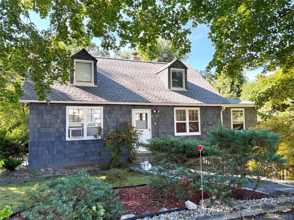4 W Livingston Street, Valhalla, NY 10595 — exterior