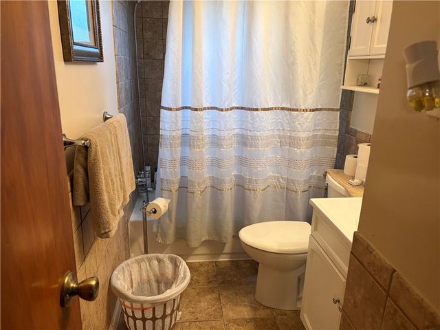 9661 Don Dr, North Huntingdon, PA 15642