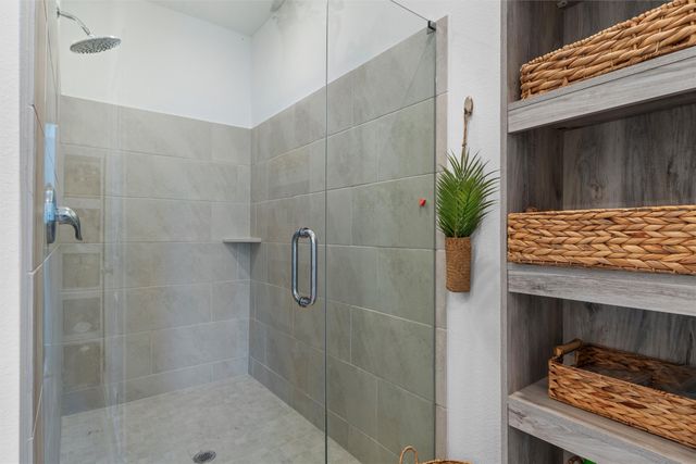 321 Sedalia Trail, Justin, TX 76247