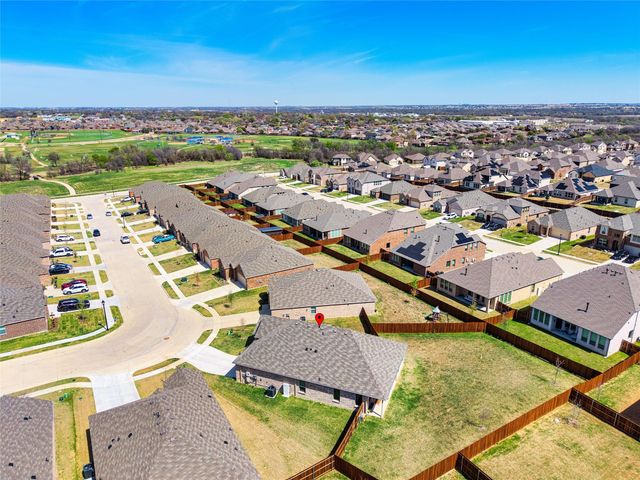 321 Sedalia Trail, Justin, TX 76247