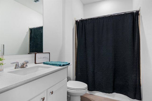 321 Sedalia Trail, Justin, TX 76247