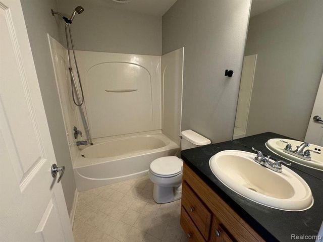 44767 Ellery Lane, Novi, MI 48377