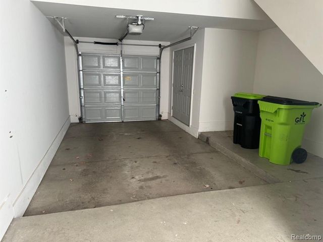 44767 Ellery Lane, Novi, MI 48377