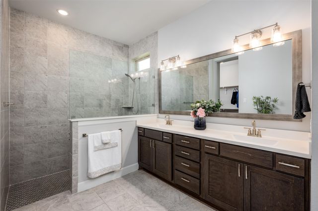 1820 Welker Drive, Van Alstyne, TX 75495