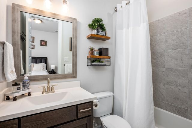 1820 Welker Drive, Van Alstyne, TX 75495