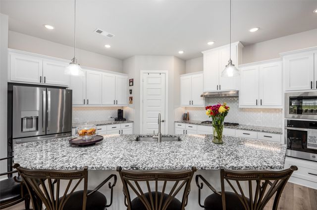 1820 Welker Drive, Van Alstyne, TX 75495