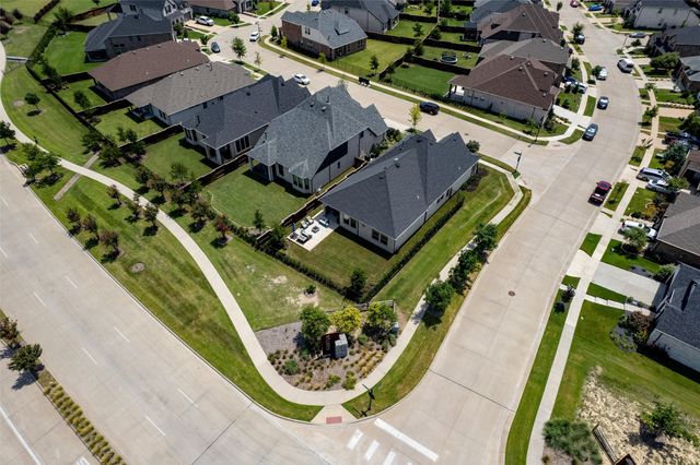 1820 Welker Drive, Van Alstyne, TX 75495