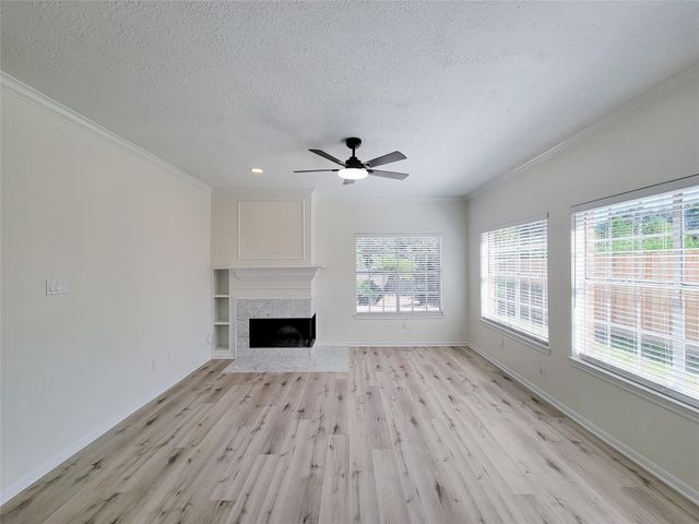 1422 Mabry Mill Road, Houston, TX 77062