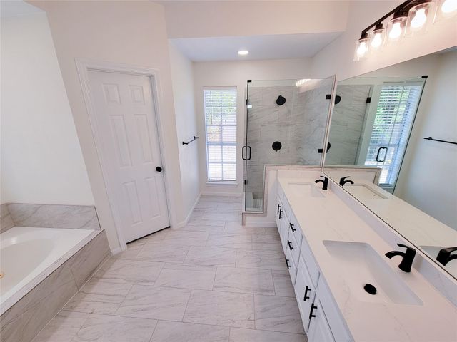 1422 Mabry Mill Road, Houston, TX 77062