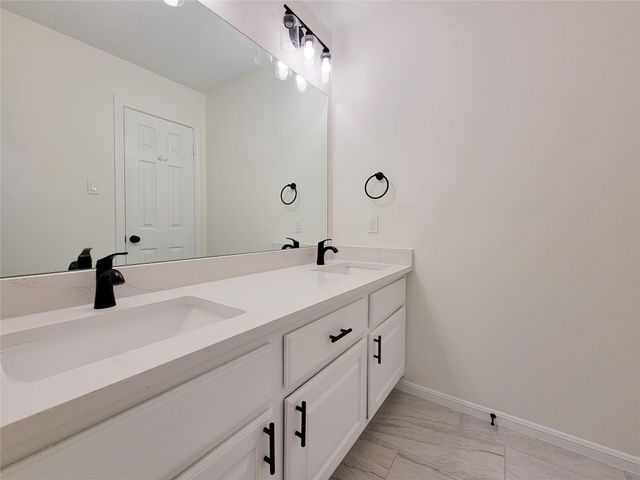 1422 Mabry Mill Road, Houston, TX 77062