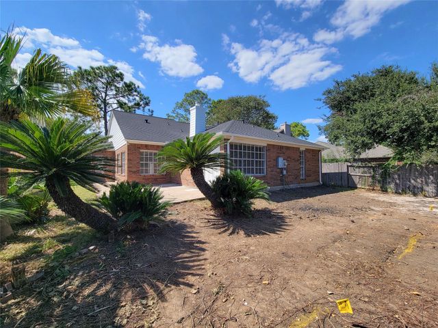 1422 Mabry Mill Road, Houston, TX 77062