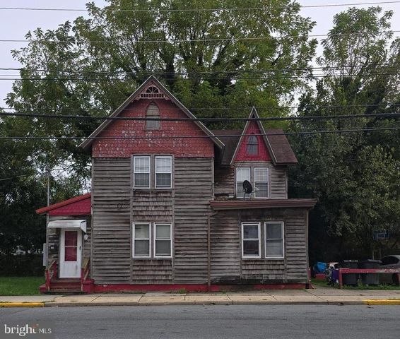214 W DIVISION ST, Dover, DE 19904
