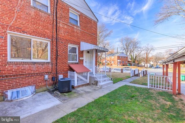 6319 LONGFELLOW ST, Riverdale, MD 20737