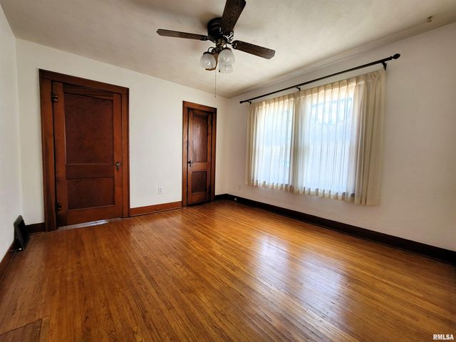 1405 S CAPITOL Street, Pekin, IL 61554
