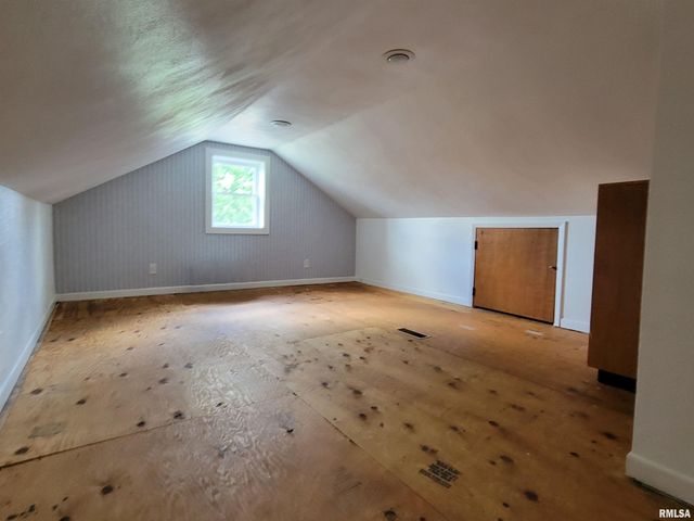 1405 S CAPITOL Street, Pekin, IL 61554