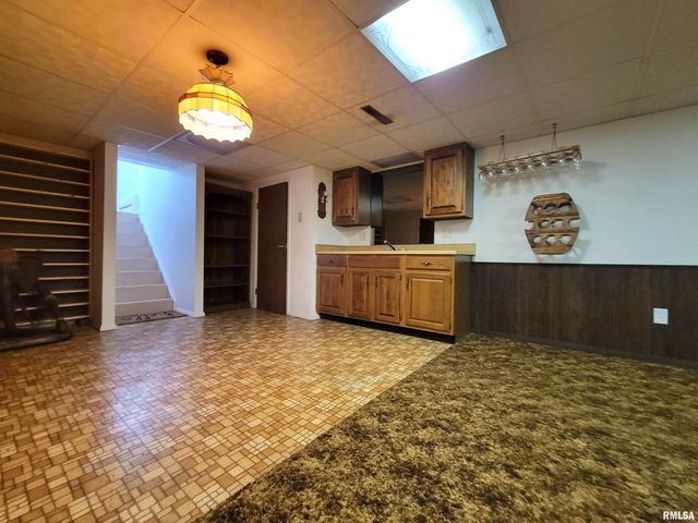 1405 S CAPITOL Street, Pekin, IL 61554