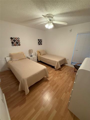 17801 N Bay Road 505, Sunny Isles Beach, FL 33160