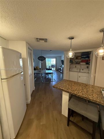 17801 N Bay Road 505, Sunny Isles Beach, FL 33160