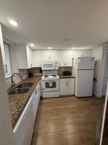 17801 N Bay Road 505, Sunny Isles Beach, FL 33160