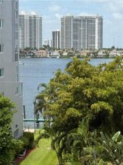 17801 N Bay Road 505, Sunny Isles Beach, FL 33160