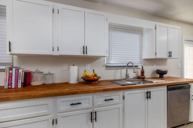 1415 SW 16th Ct Court SW, Vero Beach, FL 32962