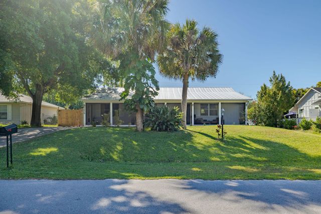 1415 SW 16th Ct Court SW, Vero Beach, FL 32962