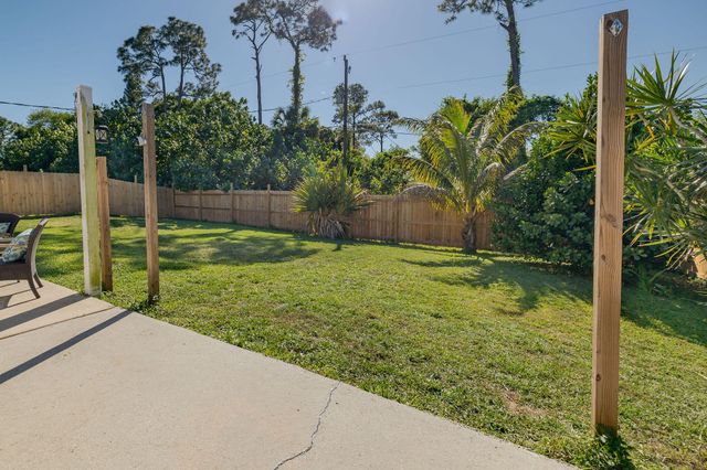 1415 SW 16th Ct Court SW, Vero Beach, FL 32962