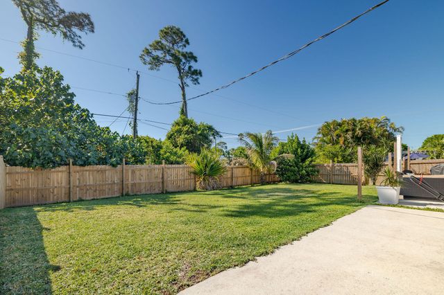 1415 SW 16th Ct Court SW, Vero Beach, FL 32962
