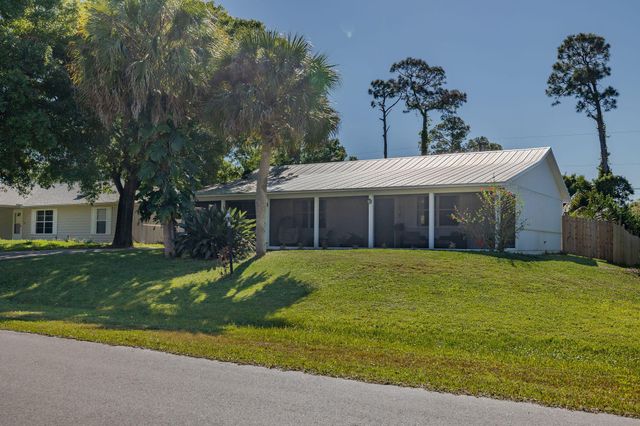 1415 SW 16th Ct Court SW, Vero Beach, FL 32962
