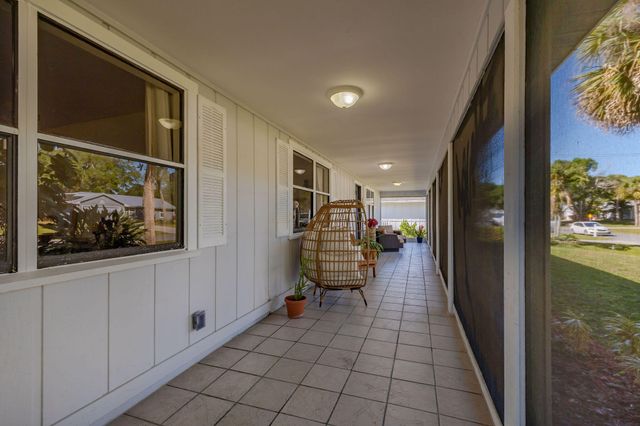 1415 SW 16th Ct Court SW, Vero Beach, FL 32962