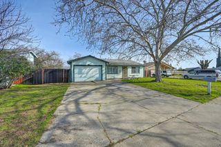4372 Evelyn Dr, Olivehurst, CA 95961