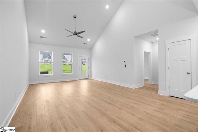 405 Crestcreek Drive, Anderson, SC 29621