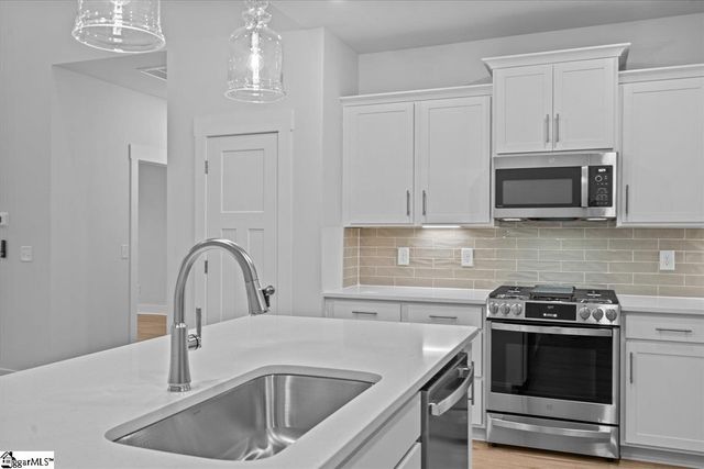 405 Crestcreek Drive, Anderson, SC 29621