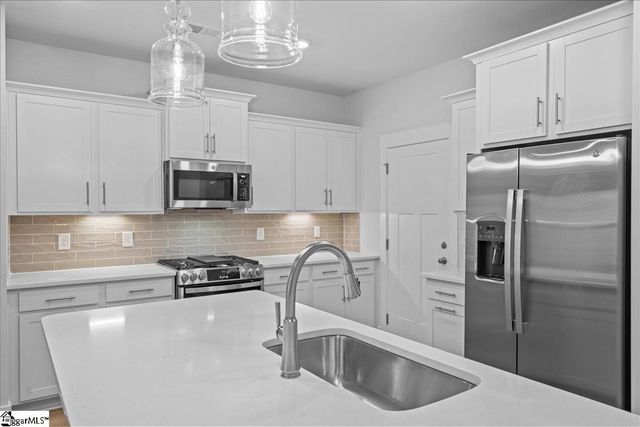 405 Crestcreek Drive, Anderson, SC 29621