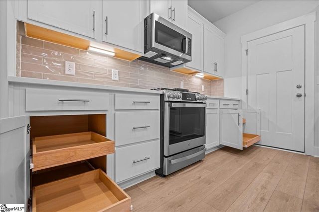 405 Crestcreek Drive, Anderson, SC 29621