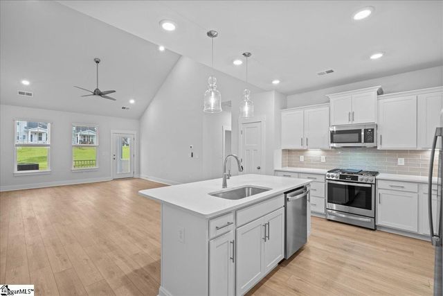 405 Crestcreek Drive, Anderson, SC 29621