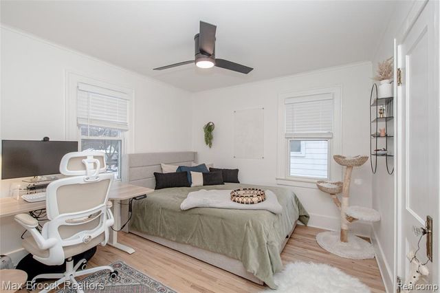 1100 N Altadena Avenue, Royal Oak, MI 48067