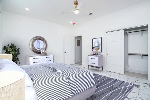 1222 Hays, San Antonio, TX 78202